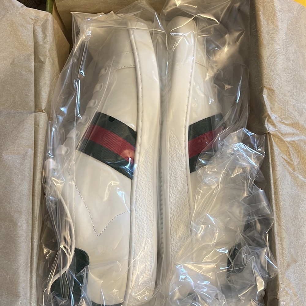 Brand new never worn in bag - Picture 2 of 6